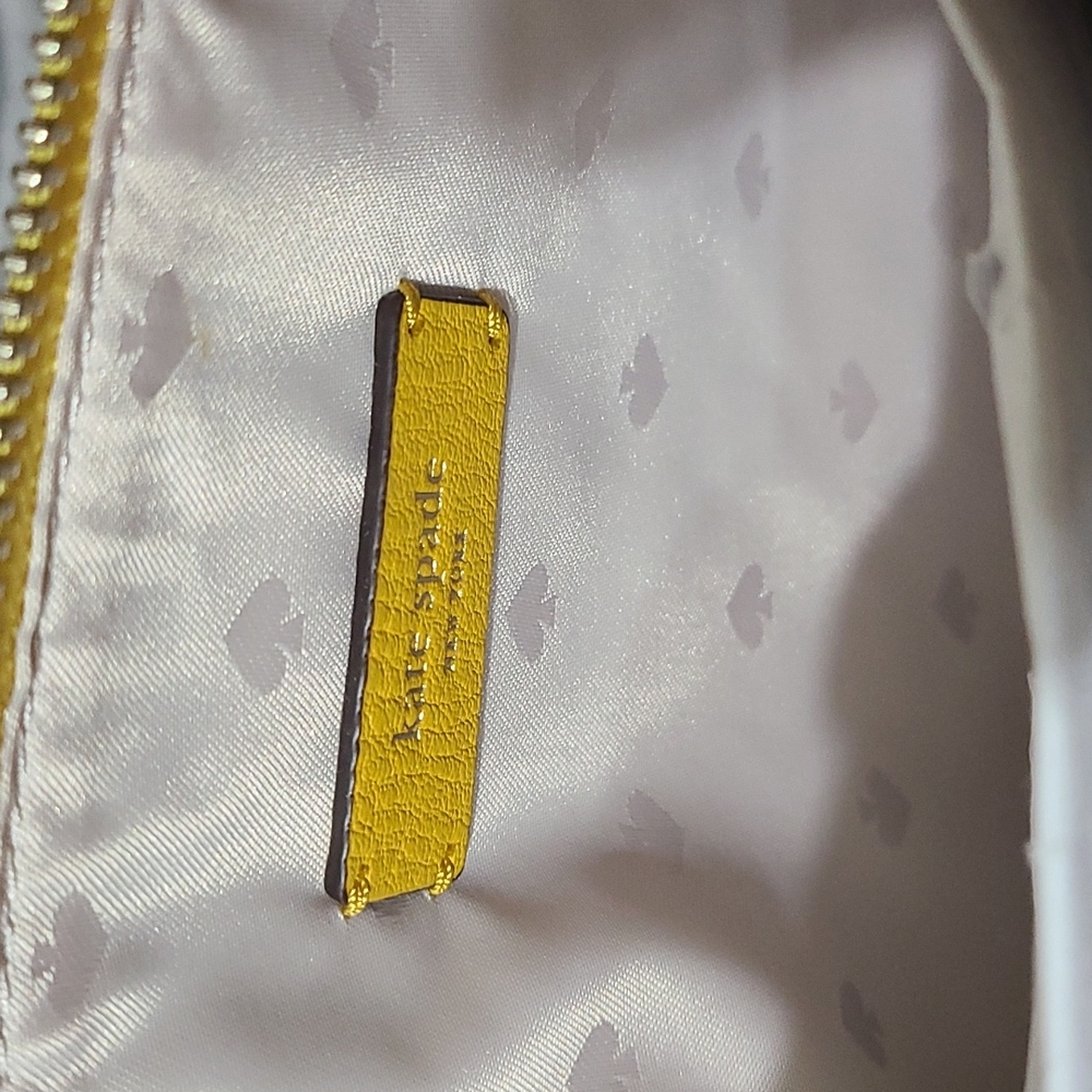 Kate Spade Leila Tripple Gusset Crossbody - Picture 12 of 12